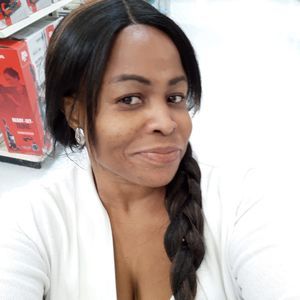 Meet your Posher, Jacqueline